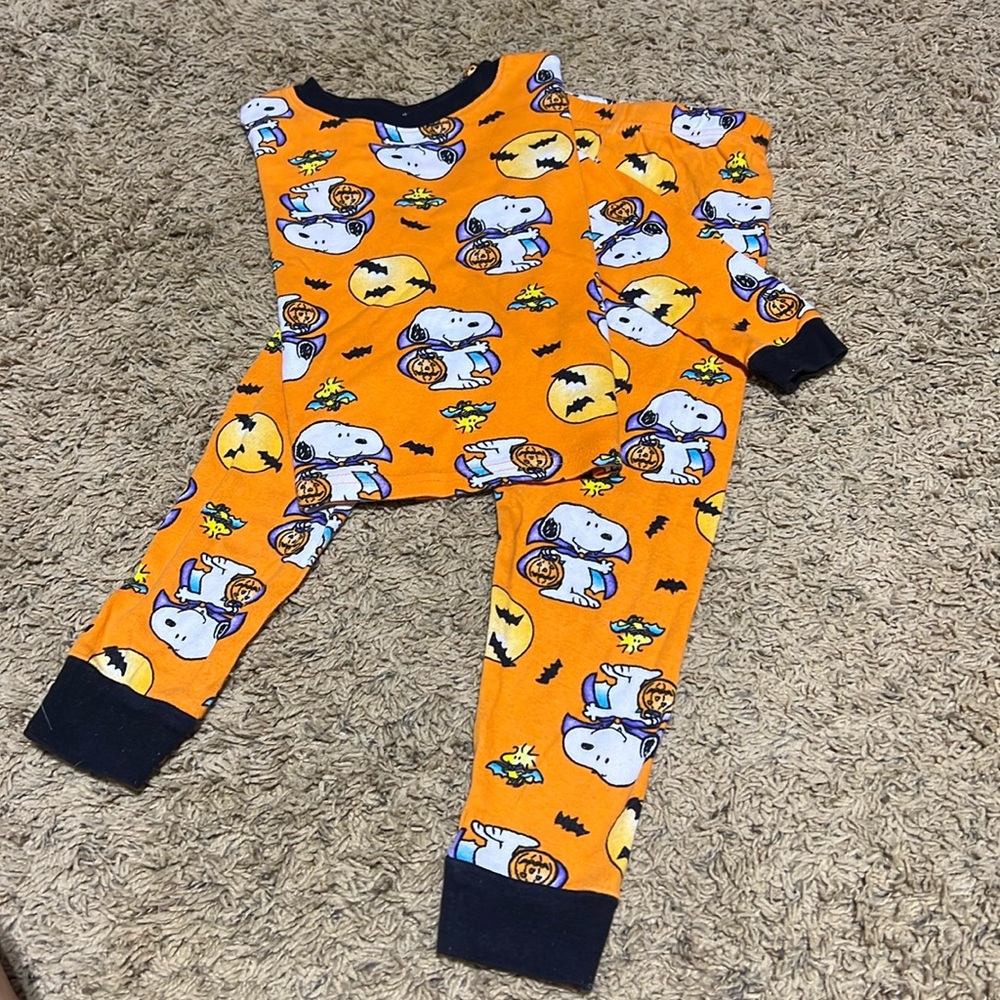 Ninos Peanuts 5T Snoopy Halloween Pajamas Sleepwear